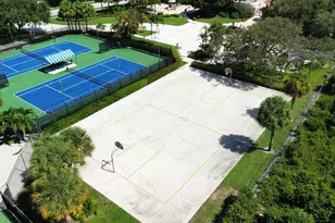 125 Harbourside Cir, Jupiter, FL 33477 - Photo 71