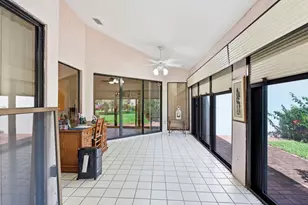 5887 Parkwalk Cir W, Boynton Beach, FL 33472 - Photo 13