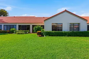 5887 Parkwalk Cir W, Boynton Beach, FL 33472 - Photo 25