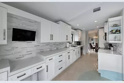 11204 Cloverleaf Circle, Boca Raton, FL 33428 - Photo 17