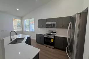 853 Sand Creek Cir, Weston, FL 33327 - Photo 9