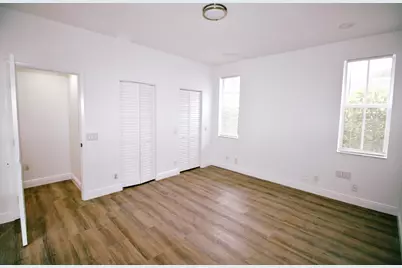 853 Sand Creek Circle, Weston, FL 33327 - Photo 29