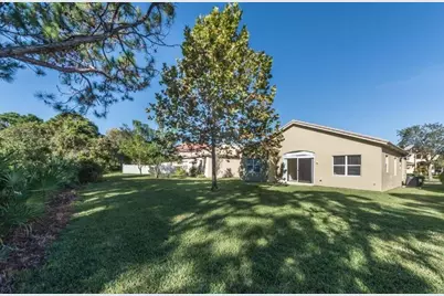 6243 Arlington Way, Fort Pierce, FL 34951 - Photo 15