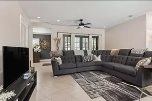 415 SW 7th Ct, Boynton Beach, FL 33435 - Photo 9