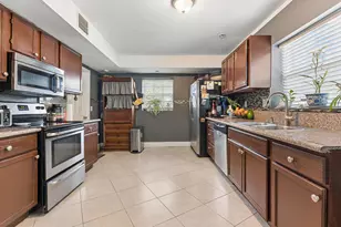 415 SW 7th Ct, Boynton Beach, FL 33435 - Photo 11
