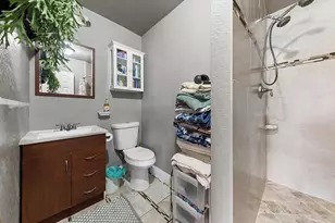 415 SW 7th Ct, Boynton Beach, FL 33435 - Photo 17