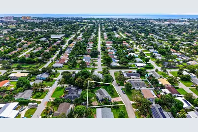 415 SW 7th Court, Boynton Beach, FL 33435 - Photo 29
