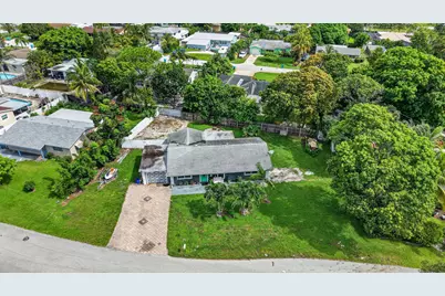 415 SW 7th Court, Boynton Beach, FL 33435 - Photo 25