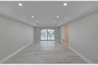 398 W Camino Real #1, Boca Raton, FL 33432 - Photo 11
