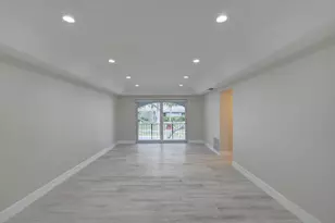398 W Camino Real, Boca Raton, FL 33432 - Photo 11
