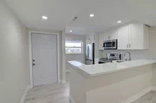 398 W Camino Real, Boca Raton, FL 33432 - Photo 15
