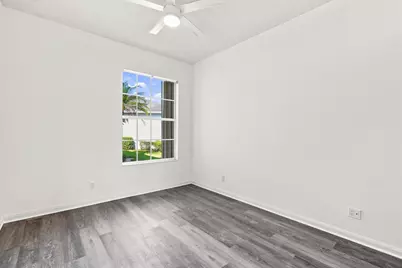 240 NW Bentley Circle, Port Saint Lucie, FL 34986 - Photo 21