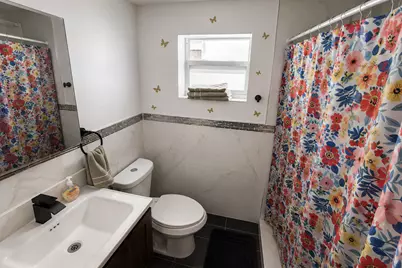 325 NW 135th Street, North Miami, FL 33168 - Photo 15