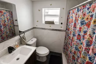 325 NW 135th St, North Miami, FL 33168 - Photo 15