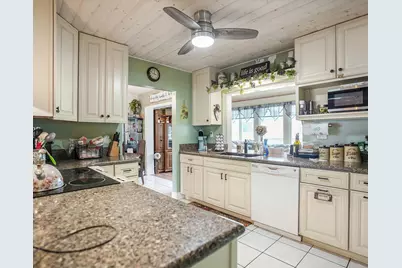 4701 NW 47th Terrace, Tamarac, FL 33319 - Photo 5