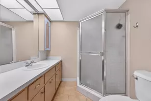 1100 SW 12th Terrace, Fort Lauderdale, FL 33315 - Photo 11