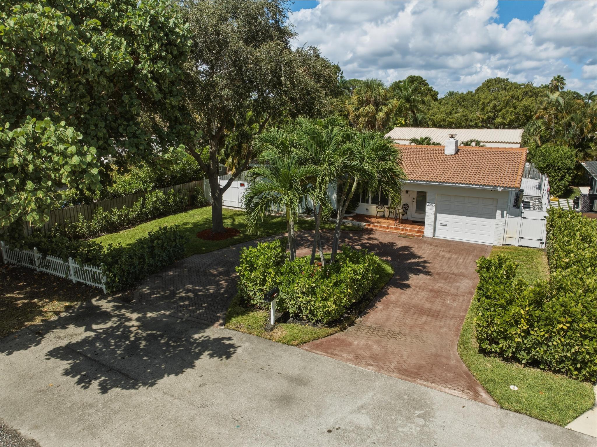 801 NE 19th Terrace - 801 NE 19th Terrace, Fort Lauderdale, FL 33304 Luxury Property | Jose Angel Pina