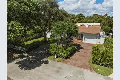 801 NE 19th Terrace, Fort Lauderdale, FL 33304 - Photo 1