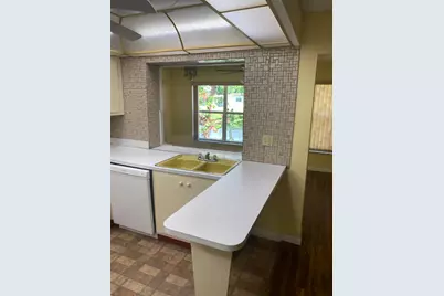 7195 NW 9th Court, Margate, FL 33063 - Photo 11