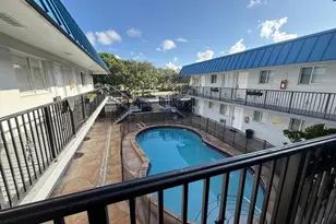 37 SW 14th St, Dania Beach, FL 33004 - Photo 17