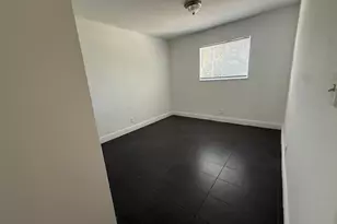 37 SW 14th St, Dania Beach, FL 33004 - Photo 11