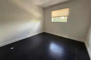37 SW 14th St, Dania Beach, FL 33004 - Photo 25