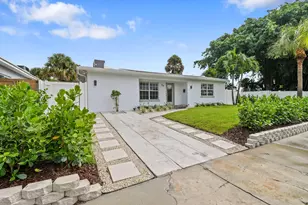 319 29th St, West Palm Beach, FL 33407 - Photo 1