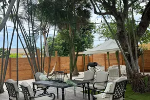 829 Macy St, West Palm Beach, FL 33405 - Photo 11