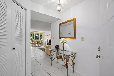 106 Half Moon Circle #B1, Hypoluxo, FL 33462 - Photo 3