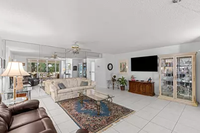 106 Half Moon Circle #B1, Hypoluxo, FL 33462 - Photo 9