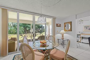 106 Half Moon Cir, Hypoluxo, FL 33462 - Photo 7