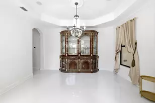 10594 Versailles Blvd, Wellington, FL 33449 - Photo 7