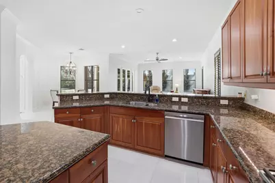 10594 Versailles Boulevard, Wellington, FL 33449 - Photo 17