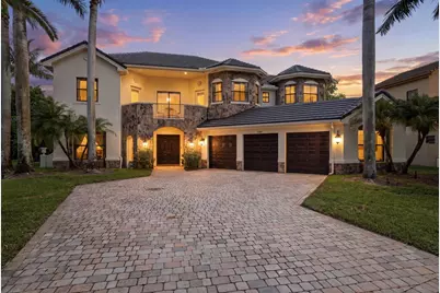 10594 Versailles Boulevard, Wellington, FL 33449 - Photo 1