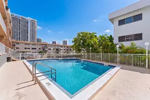 17051 NE 35th Ave, North Miami Beach, FL 33160 - Photo 13