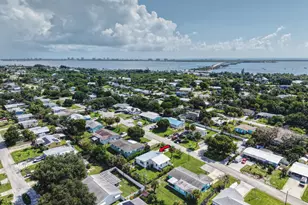 3444 NE Sandra Dr, Jensen Beach, FL 34957 - Photo 35