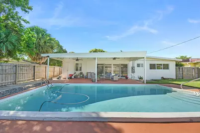 640 W Ilex Drive, Lake Park, FL 33403 - Photo 13
