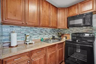 566 Fanshaw N, Boca Raton, FL 33434 - Photo 13