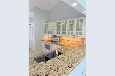 2351 NE 14th Street Causeway #537, Pompano Beach, FL 33062 - Photo 9