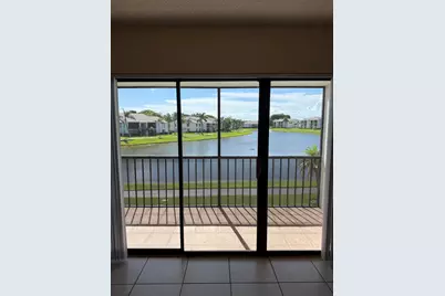 1110 Green Pine Boulevard #C2, West Palm Beach, FL 33409 - Photo 3