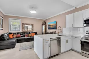 7549 NW 3rd Ct, Plantation, FL 33317 - Photo 9
