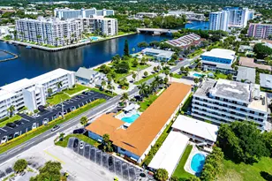 1110 N Riverside Dr, Pompano Beach, FL 33062 - Photo 21