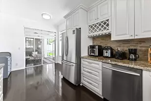 5871 Kelsey Ln, Tamarac, FL 33321 - Photo 7