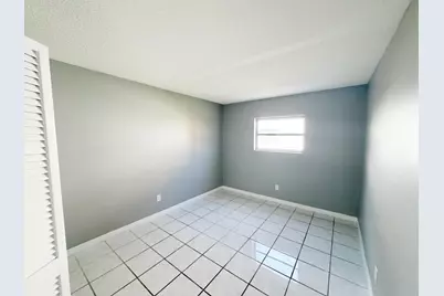 320 SW 1st Street, Pompano Beach, FL 33060 - Photo 17