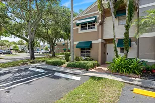 12360 SW 52nd Ct, Cooper City, FL 33330 - Photo 3