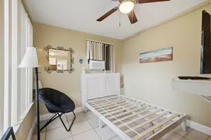 309 SW 7th Ct, Hallandale Beach, FL 33009 - Photo 23
