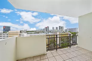 401 Golden Isles Dr, Hallandale Beach, FL 33009 - Photo 17