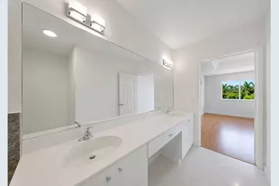 5733 NW 112th Place, Doral, FL 33178 - Photo 19