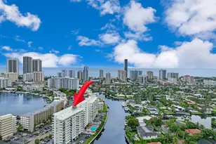 401 Golden Isles Dr, Hallandale Beach, FL 33009 - Photo 27
