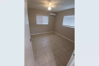 126 NW 8th Avenue #1, Dania Beach, FL 33004 - Photo 13